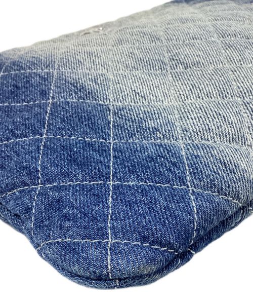 CHANEL（シャネル）CHANEL (シャネル) Denim Clutch Bag（デニムクラッチバッグ） ブルーの古着・服飾アイテム