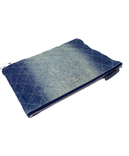 CHANEL（シャネル）CHANEL (シャネル) Denim Clutch Bag（デニムクラッチバッグ） ブルーの古着・服飾アイテム