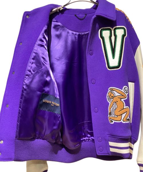 LOUIS VUITTON（ルイ ヴィトン）LOUIS VUITTON (ルイ ヴィトン) ロゴパッチスタジャン ブルー×ホワイト サイズ:50の古着・服飾アイテム