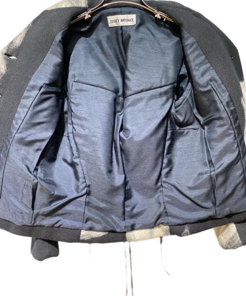 ISSEY MIYAKE（イッセイミヤケ）ISSEY MIYAKE (イッセイミヤケ) 変形ショートコート ブラック サイズ:Mの古着・服飾アイテム