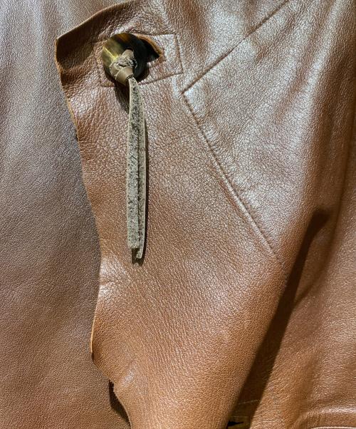 ISSEY MIYAKE（イッセイミヤケ）ISSEY MIYAKE (イッセイミヤケ) カットオフデザインレザーコート ブラウン サイズ:Mの古着・服飾アイテム