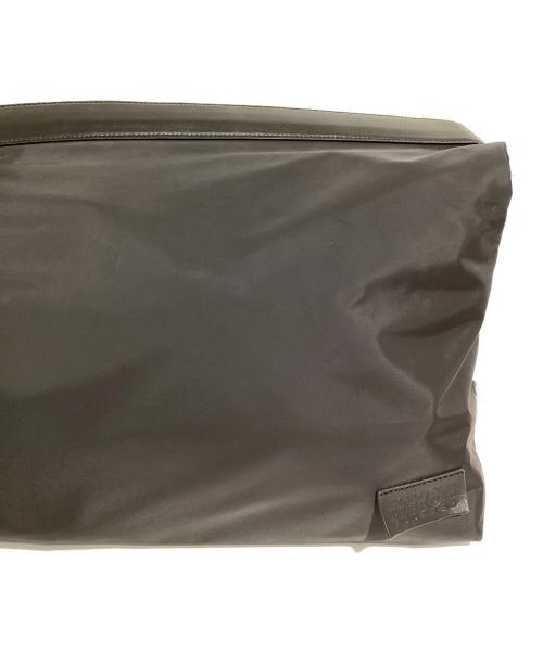 MM6 Maison Margiela（エムエムシックスメゾンマルジェラ）MM6 Maison Margiela (エムエムシックス メゾンマルジェラ) ナイロンショルダーバッグ ブラック サイズ:-の古着・服飾アイテム