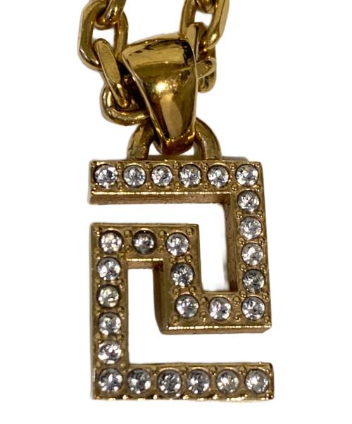 VERSACE（ヴェルサーチェ）VERSACE (ヴェルサーチ) グレカラインストーンネックレス ゴールド サイズ:-の古着・服飾アイテム
