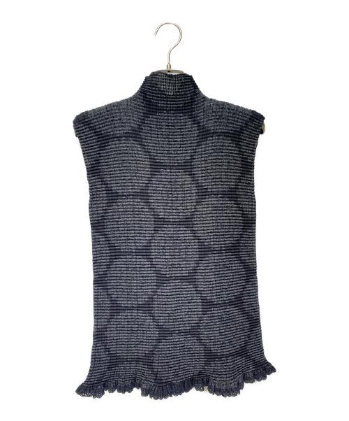 ISSEY MIYAKE FETE（イッセイミヤケフェット）ISSEY MIYAKE FETE (イッセイミヤケフェット) FETE 総柄ノースリーブワンピース ブラック サイズ:2の古着・服飾アイテム