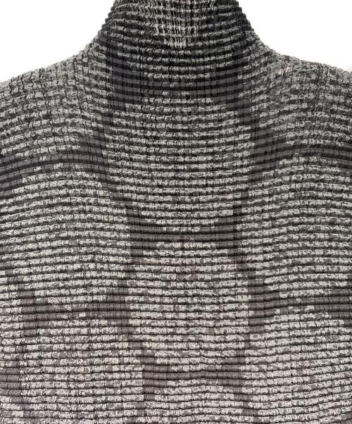 ISSEY MIYAKE FETE（イッセイミヤケフェット）ISSEY MIYAKE FETE (イッセイミヤケフェット) FETE 総柄ノースリーブワンピース ブラック サイズ:2の古着・服飾アイテム