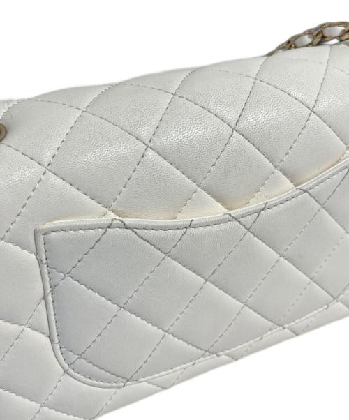 CHANEL（シャネル）CHANEL (シャネル) ミニマトラッセ CCココボール チェーンショルダーバッグ ホワイトの古着・服飾アイテム