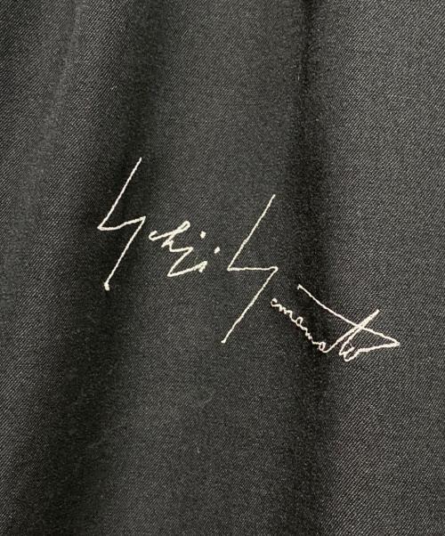 Yohji Yamamoto pour homme（ヨウジヤマモト プールオム）Yohji Yamamoto pour homme (ヨウジヤマモト プールオム) 刺繍ロゴパンツ ブラック サイズ:1の古着・服飾アイテム