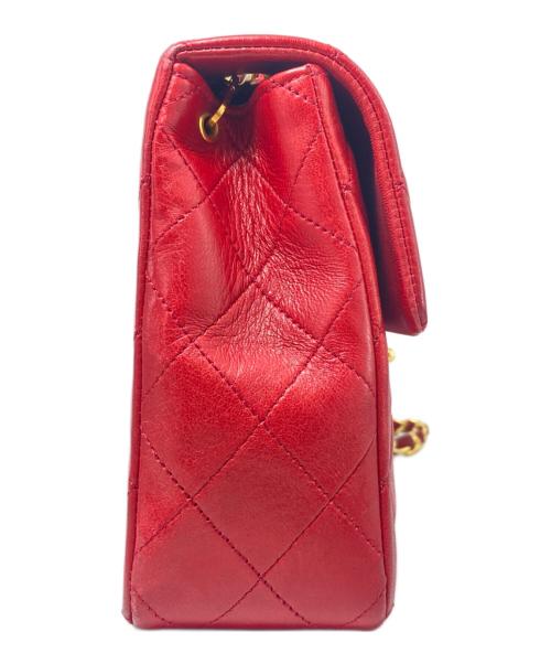 CHANEL（シャネル）CHANEL (シャネル) ミニマトラッセ チェーンショルダーバッグ レッド×ゴールド金具 サイズ:ミニの古着・服飾アイテム