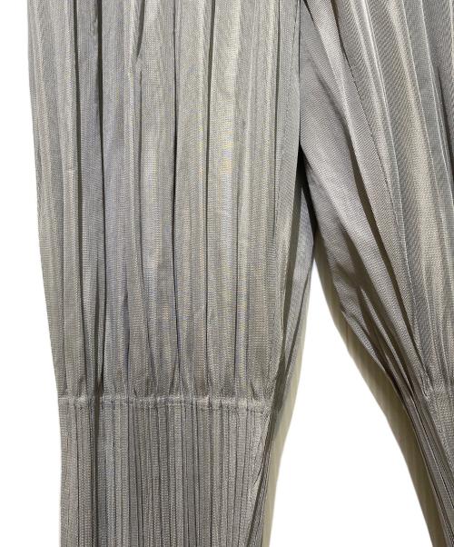 PLEATS PLEASE（プリーツプリーズ）PLEATS PLEASE (プリーツプリーズ) FLUFFY BASICS ライトグレー サイズ:3の古着・服飾アイテム