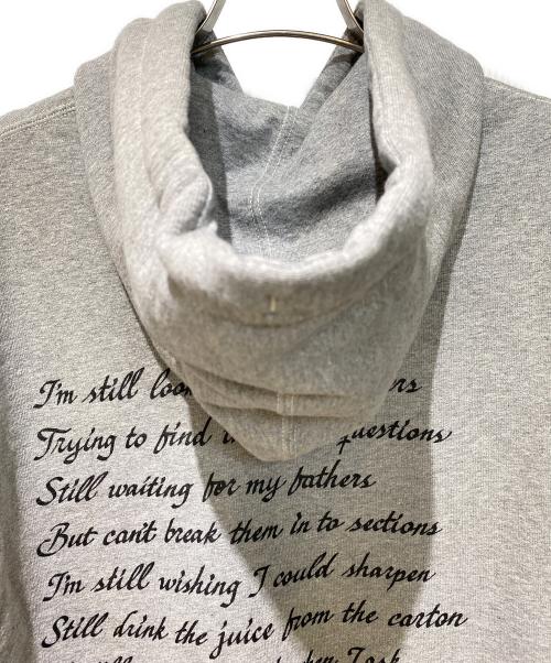 COMME des GARCONS JUNYA WATANABE MAN（コム デ ギャルソン ジュンヤ ワタナベ マン）COMME des GARCONS JUNYA WATANABE MAN (コムデギャルソンジュンヤワタナベマン) 21AW Ｗネームプリントパーカー グレー サイズ:S 未使用品の古着・服飾アイテム