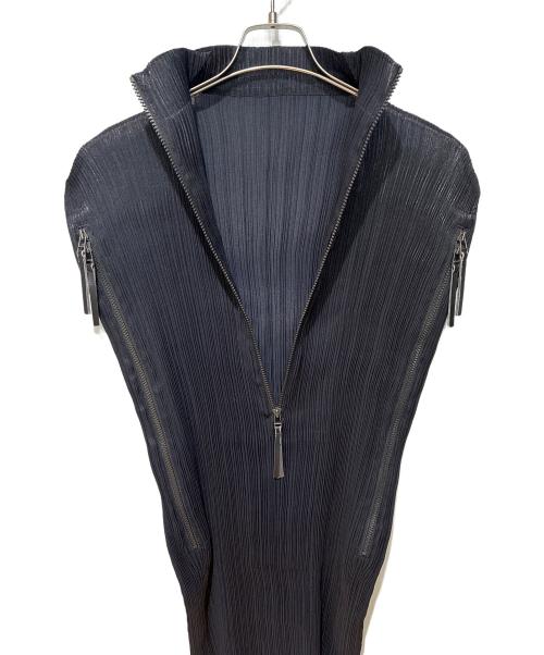 ISSEY MIYAKE（イッセイミヤケ）ISSEY MIYAKE (イッセイミヤケ) プリーツ ノースリーブジップロングワンピース ブラック サイズ:Mの古着・服飾アイテム