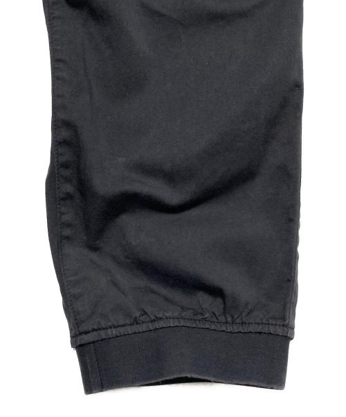 STONE ISLAND（ストーンアイランド）STONE ISLAND (ストーンアイランド) ガーメントダイコットンウールシャーリングテーパードカーゴパンツ ブラック サイズ:30の古着・服飾アイテム