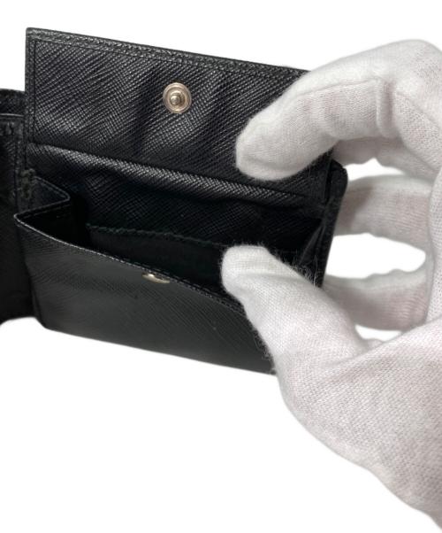 PRADA（プラダ）PRADA (プラダ) 2つ折り財布 ブラックの古着・服飾アイテム