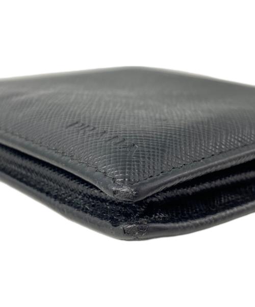 PRADA（プラダ）PRADA (プラダ) 2つ折り財布 ブラックの古着・服飾アイテム