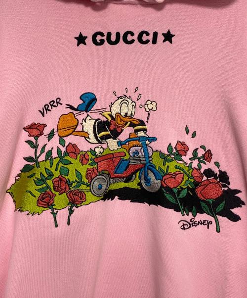GUCCI（グッチ）GUCCI (グッチ) DISNEY (ディズニー) ドナルド刺繍プルオーバーパーカー ピンク サイズ:Lの古着・服飾アイテム