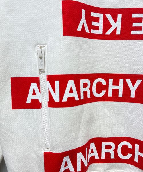 UNDERCOVER（アンダーカバー）UNDERCOVER (アンダーカバー) 24AW ANARCHY IS THE KEY クルーネック ジップポケット スウェット ホワイト サイズ:2の古着・服飾アイテム