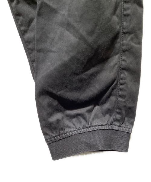 STONE ISLAND（ストーンアイランド）STONE ISLAND (ストーンアイランド) ガーメントダイ コットンウール シャーリング テーパードカーゴパンツ ブラック サイズ:28の古着・服飾アイテム