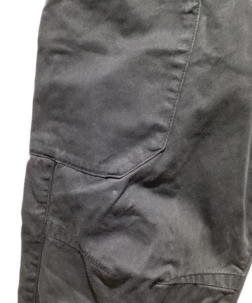 STONE ISLAND（ストーンアイランド）STONE ISLAND (ストーンアイランド) ガーメントダイ コットンウール シャーリング テーパードカーゴパンツ ブラック サイズ:28の古着・服飾アイテム