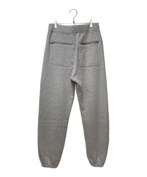 UNDERCOVER（アンダーカバー）UNDERCOVER (アンダーカバー) 24AW TWIN PEAKS BHBワッペン 裏起毛スウェットパンツ ライトグレー サイズ:1の古着・服飾アイテム