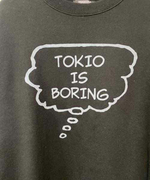 UNDERCOVER（アンダーカバー）UNDERCOVER (アンダーカバー) 24AW BORDEAUX TOKIO IS BORINGプリントスウェットトレーナー ブラック サイズ:2の古着・服飾アイテム