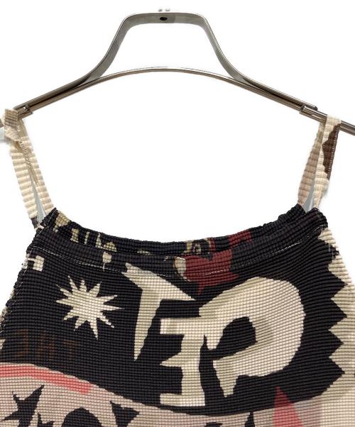 me ISSEY MIYAKE（ミーイッセイ ミヤケ）me ISSEY MIYAKE (ミーイッセイ ミヤケ) 総柄プリーツキャミソール マルチカラー サイズ:Freeの古着・服飾アイテム