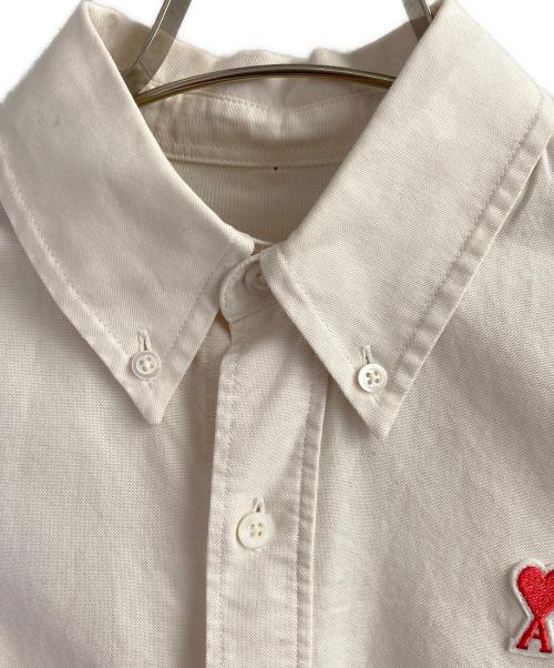 ami（アミ）ami (アミ) BDロゴシャツ ベージュ サイズ:XSの古着・服飾アイテム