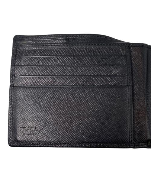 PRADA（プラダ）PRADA (プラダ) 2つ折り財布 ブラックの古着・服飾アイテム