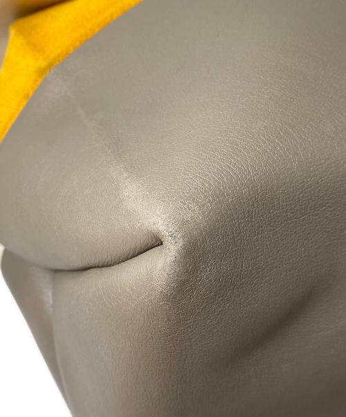 CELINE（セリーヌ）CELINE (セリーヌ) オールソフトショルダーバッグ ホワイト×グレージュの古着・服飾アイテム