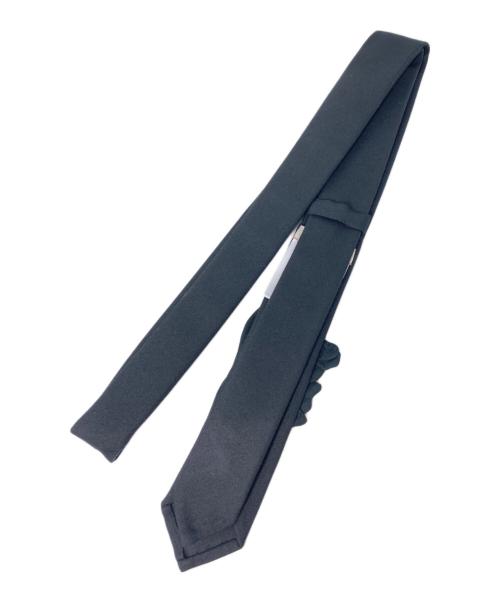 VALENTINO GARAVANI（ヴァレンティノ・ガラヴァーニ）VALENTINO GARAVANI (ヴァレンティノ・ガラヴァーニ) フラワーディティール タイ ブラック サイズ:-の古着・服飾アイテム