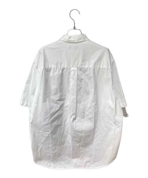 UNDERCOVER（アンダーカバー）UNDERCOVER (アンダーカバー) 半袖ロゴシャツ ホワイト サイズ:3の古着・服飾アイテム