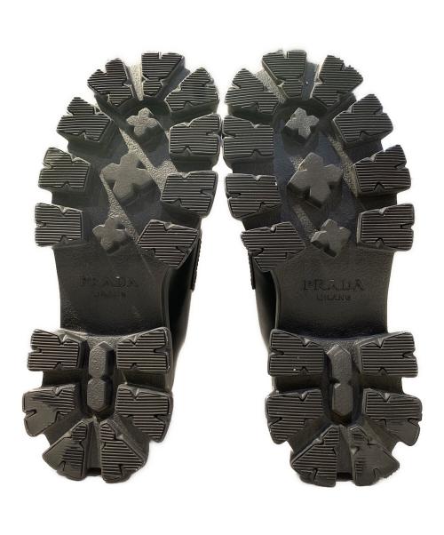 PRADA（プラダ）PRADA (プラダ) モノリス ブラッシュドレザー ローファー ブラック サイズ:7 1/2の古着・服飾アイテム