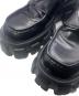 中古・古着 PRADA (プラダ) モノリス ブラッシュドレザー ローファー ブラック サイズ:7 1/2：120000円