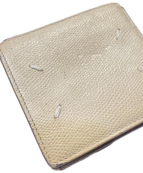 Maison Margiela（メゾンマルジェラ）Maison Margiela (メゾンマルジェラ) 2つ折り財布 ベージュの古着・服飾アイテム