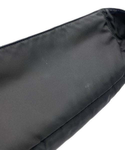 PRADA（プラダ）PRADA (プラダ) ナイロンウエストポーチ ブラックの古着・服飾アイテム