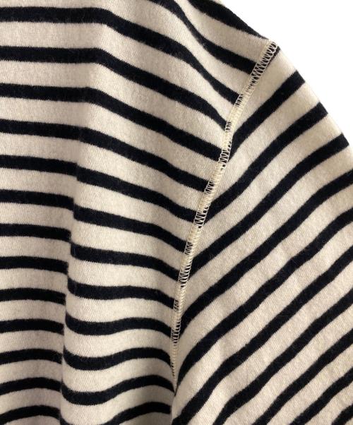 JUNYA WATANABE MAN（ジュンヤワタナベマン）JUNYA WATANABE MAN (ジュンヤワタナベマン) 24AWボーダーニット ホワイト×ブラック サイズ:Lの古着・服飾アイテム