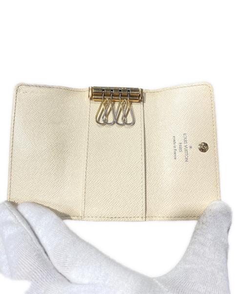 LOUIS VUITTON（ルイ ヴィトン）LOUIS VUITTON (ルイ ヴィトン) ミュルティクレ4 ダミエ・アズール ホワイトの古着・服飾アイテム