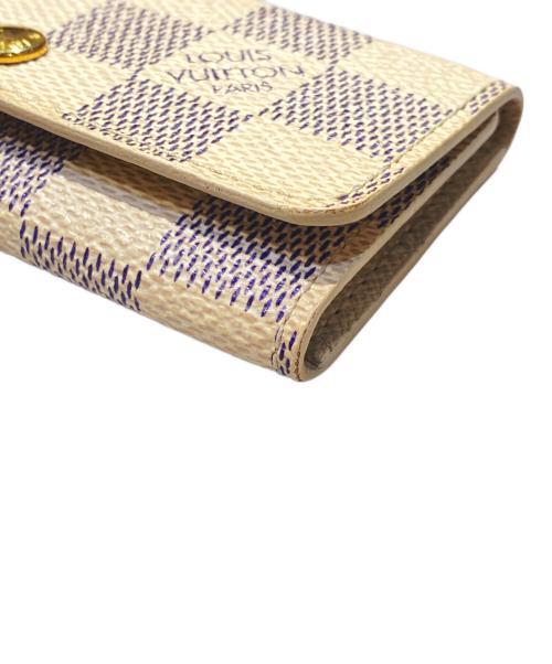 LOUIS VUITTON（ルイ ヴィトン）LOUIS VUITTON (ルイ ヴィトン) ミュルティクレ4 ダミエ・アズール ホワイトの古着・服飾アイテム