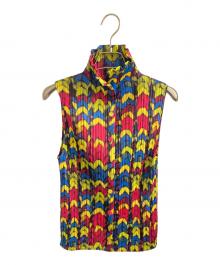 PLEATS PLEASE（プリーツプリーズ）の古着「花柄プリーツベスト」｜マルチカラー