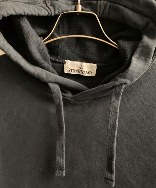 STONE ISLAND（ストーンアイランド）STONE ISLAND (ストーンアイランド) ワッペンロゴパーカー ネイビー サイズ:Lの古着・服飾アイテム