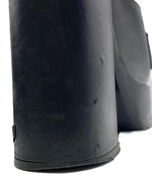 VERSACE（ヴェルサーチェ）VERSACE (ヴェルサーチェ) メデューサメダル 95プラットフォームンダル ブラック サイズ:38の古着・服飾アイテム