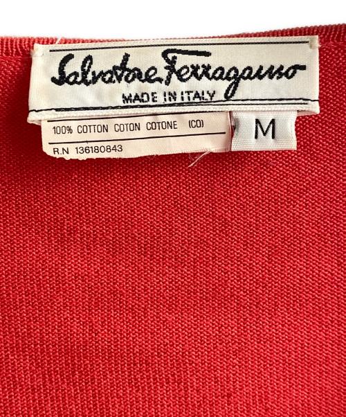 Salvatore Ferragamo（サルヴァトーレ フェラガモ）Salvatore Ferragamo (サルヴァトーレ フェラガモ) ガンチーニ金具カットソー レッド サイズ:Sの古着・服飾アイテム