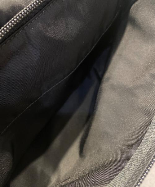 PRADA（プラダ）PRADA (プラダ) ショルダーバッグ ブラックの古着・服飾アイテム