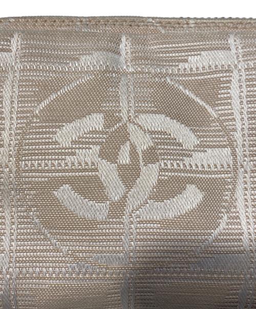 CHANEL（シャネル）CHANEL (シャネル) ニュートラベルラインポーチの古着・服飾アイテム