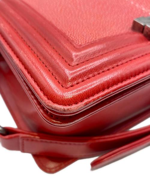 CHANEL（シャネル）CHANEL (シャネル) BOY CHANEL　チェーンショルダーバッグ レッドの古着・服飾アイテム