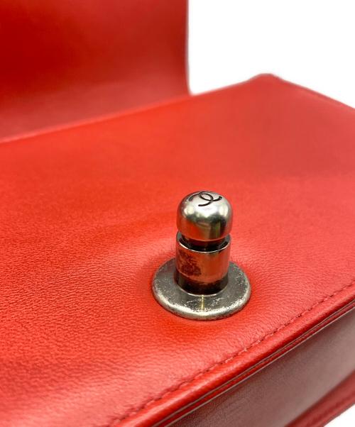 CHANEL（シャネル）CHANEL (シャネル) BOY CHANEL　チェーンショルダーバッグ レッドの古着・服飾アイテム