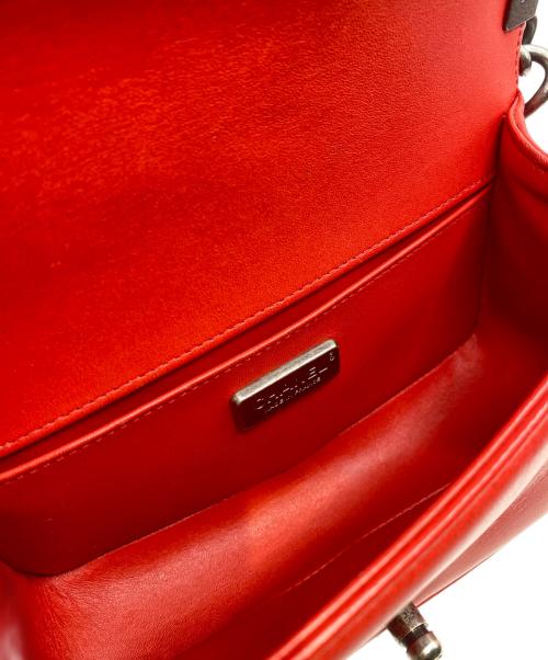 CHANEL（シャネル）CHANEL (シャネル) BOY CHANEL　チェーンショルダーバッグ レッドの古着・服飾アイテム