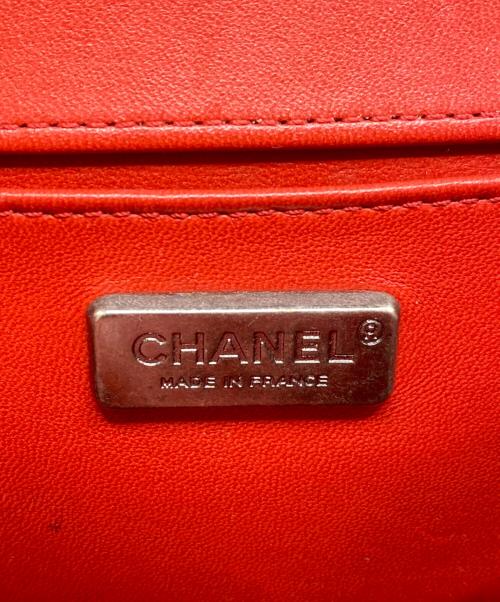 CHANEL（シャネル）CHANEL (シャネル) BOY CHANEL　チェーンショルダーバッグ レッドの古着・服飾アイテム