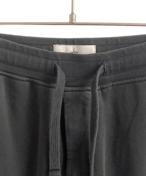 STONE ISLAND（ストーンアイランド）STONE ISLAND (ストーンアイランド) スリムフィット ワッペンジョガーパンツ ブラック サイズ:Sの古着・服飾アイテム