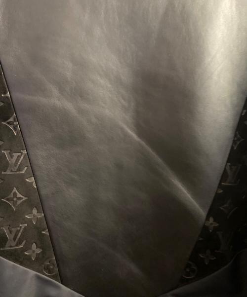 LOUIS VUITTON（ルイ ヴィトン）LOUIS VUITTON (ルイ ヴィトン) レザーミックストラック ブラック サイズ:52の古着・服飾アイテム