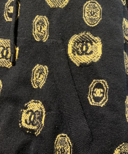 CHANEL（シャネル）CHANEL (シャネル) プルオーバーニットパーカー ブラック×イエロー サイズ:36の古着・服飾アイテム